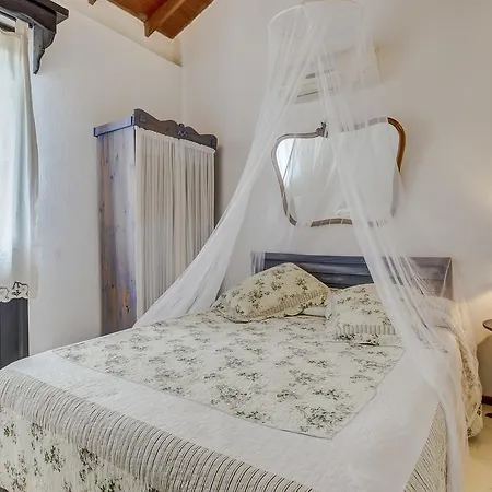 Retro Butik (adults Only) 3* Çeşme